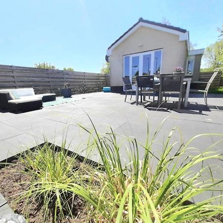Huisje Britt Met Grote Tuin En Veel Privacy Dirkshorn Esterno foto