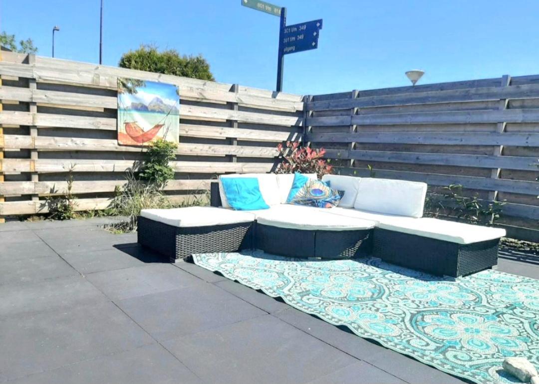 Huisje Britt Met Grote Tuin En Veel Privacy Dirkshorn Esterno foto