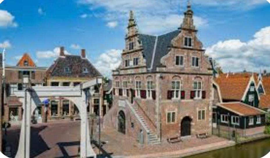 Huisje Britt Met Grote Tuin En Veel Privacy Dirkshorn Esterno foto