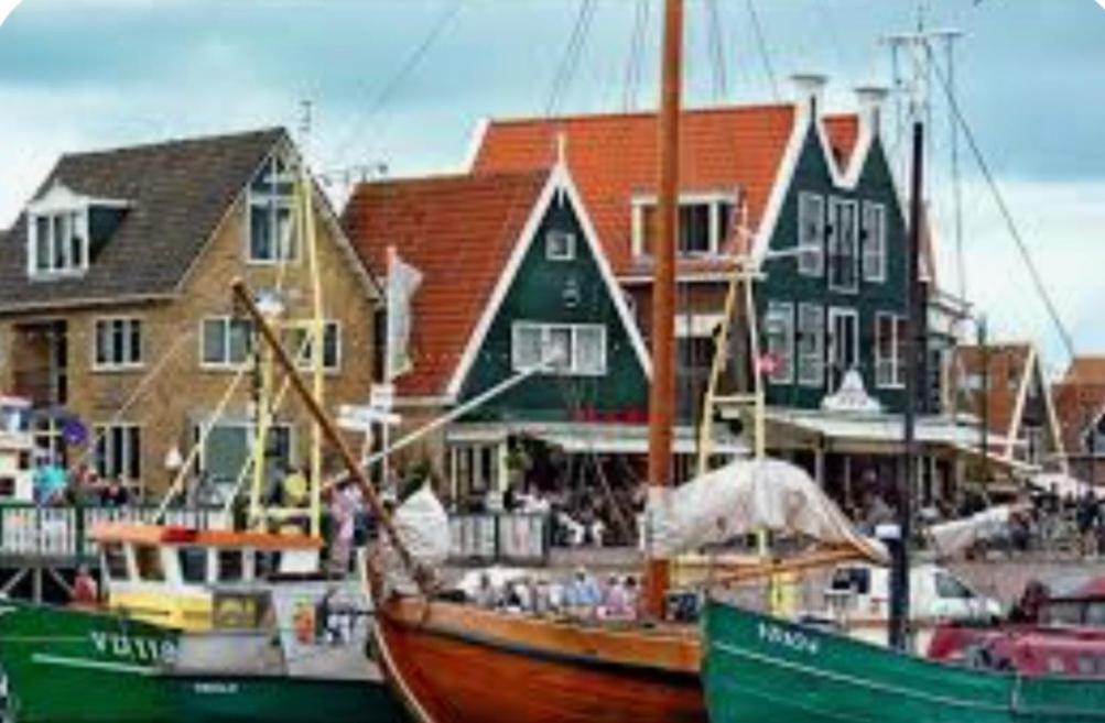 Huisje Britt Met Grote Tuin En Veel Privacy Dirkshorn Esterno foto